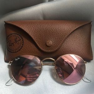 Pink circular ray bans